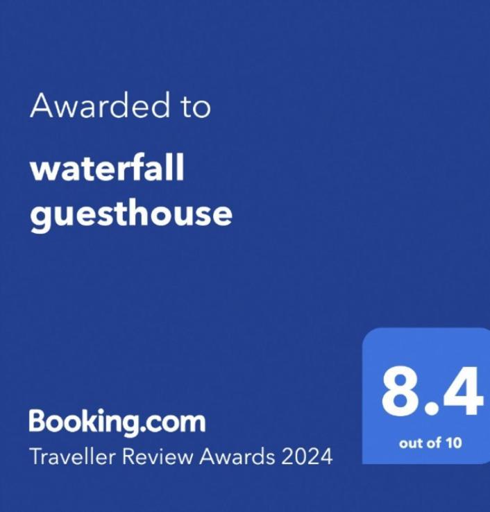 Waterfall Guesthouse Хампи Экстерьер фото